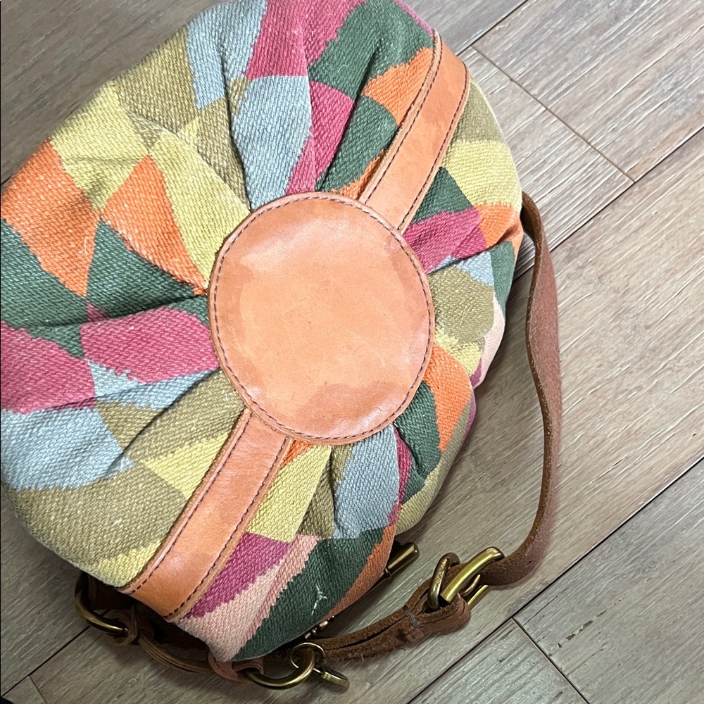Multi-Color knit & Leather Drawstring Bucket Bag - Picture 6 of 7
